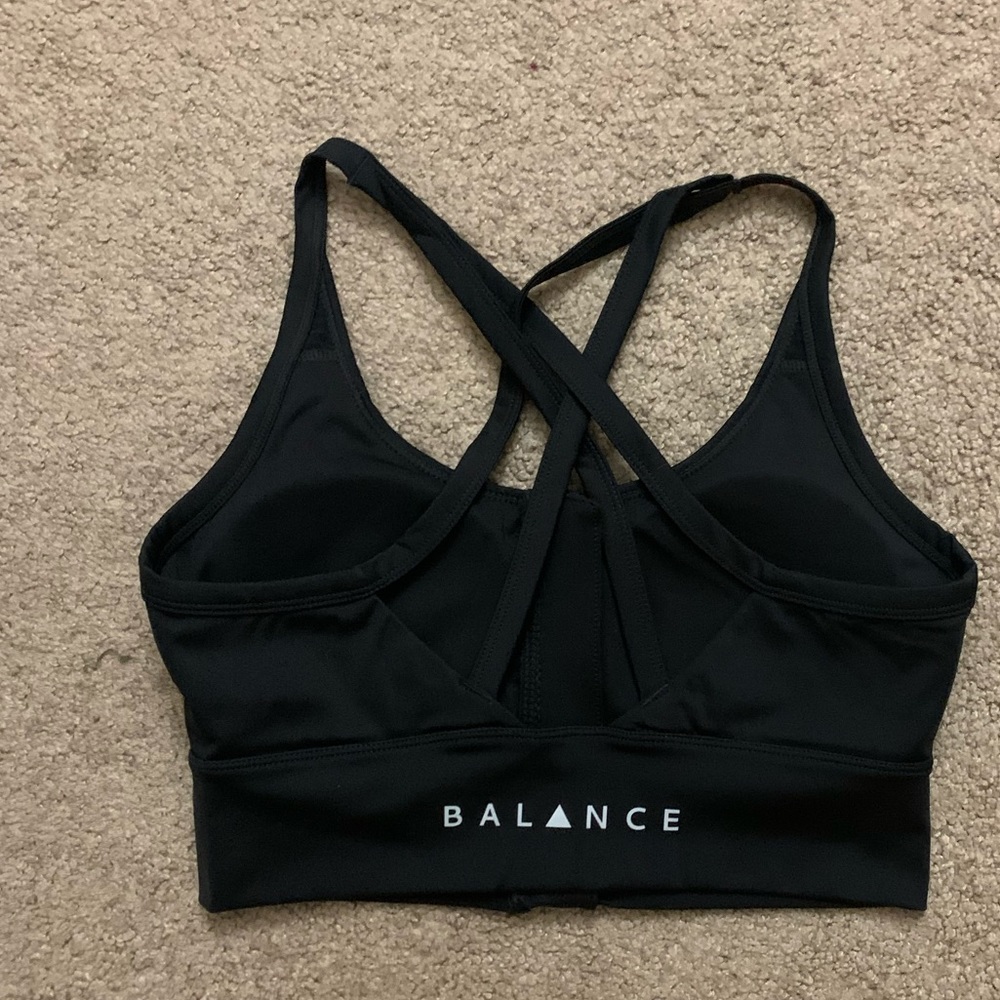 Balance Athletica revive bra in black - Picture 2 of 4